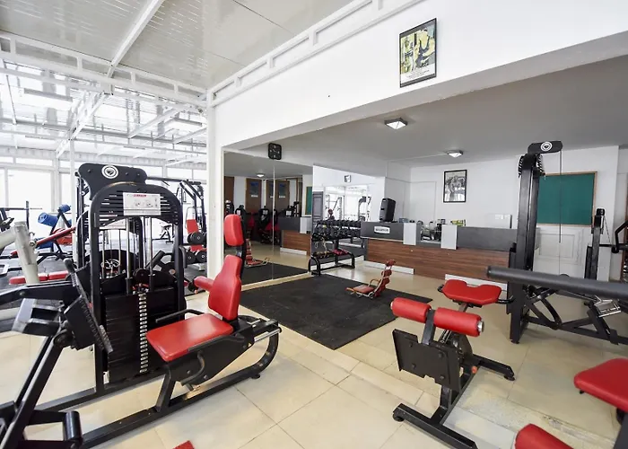 アパートホテル Goldhome ファマグスタ