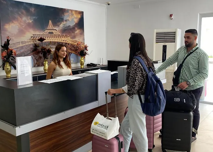 Goldhome アパートホテル ファマグスタ