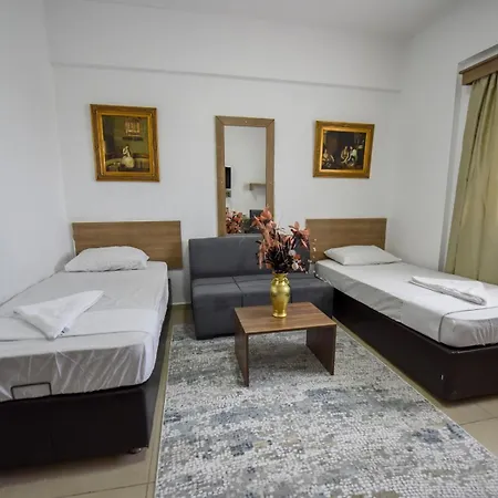 Goldhome Apart-hotel *