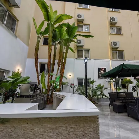 Goldhome Aparthotel